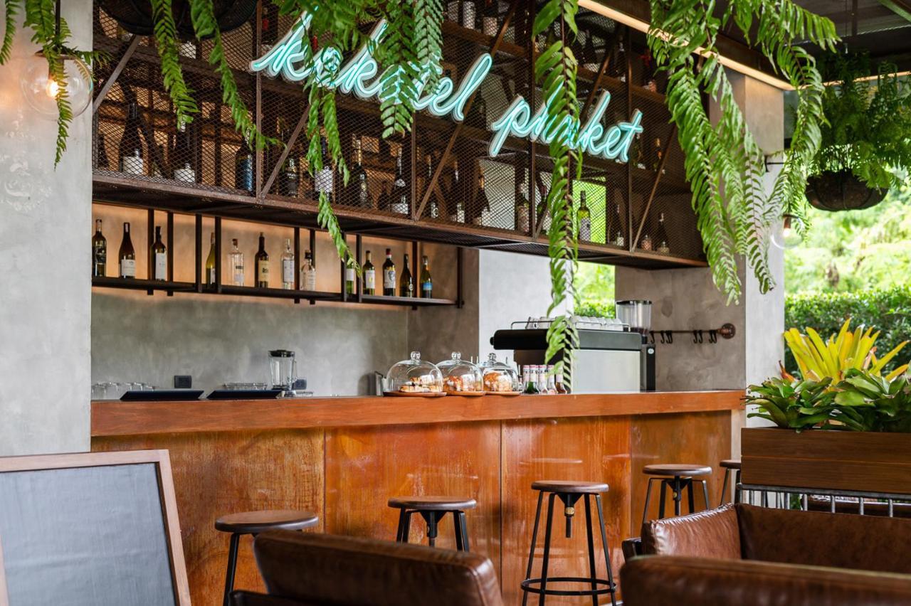 Kokotel Phuket Nai Yang Beach Extérieur photo